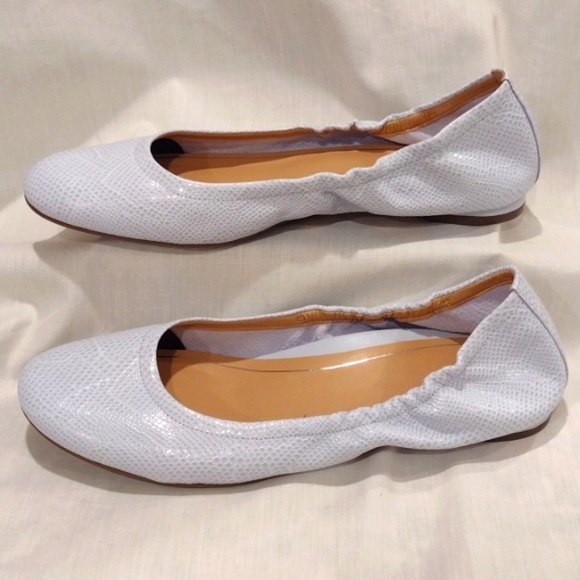 Vionic Alexa Ballet Flat Arctic Ice Serpentine Size 8 NWOT - Picture 3 of 6